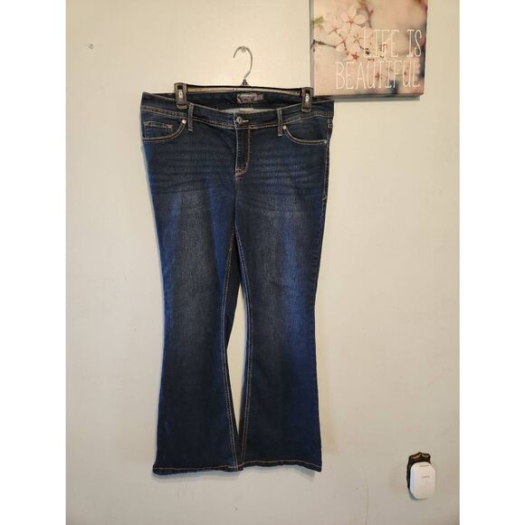Torrid Size 16 Luxe Slim Boot Cut Super Stretch Denim Jeans - Picture 1 of 4